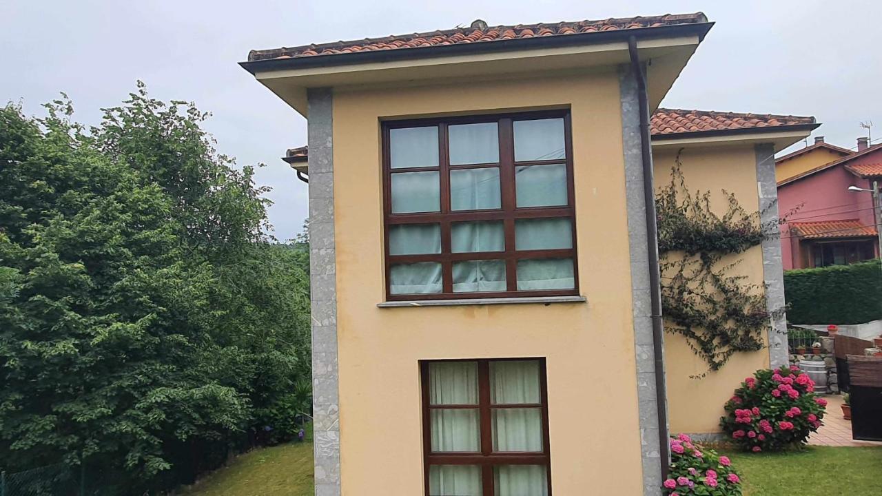 Vivienda Vacacional Villa Maruja Andrín Екстериор снимка
