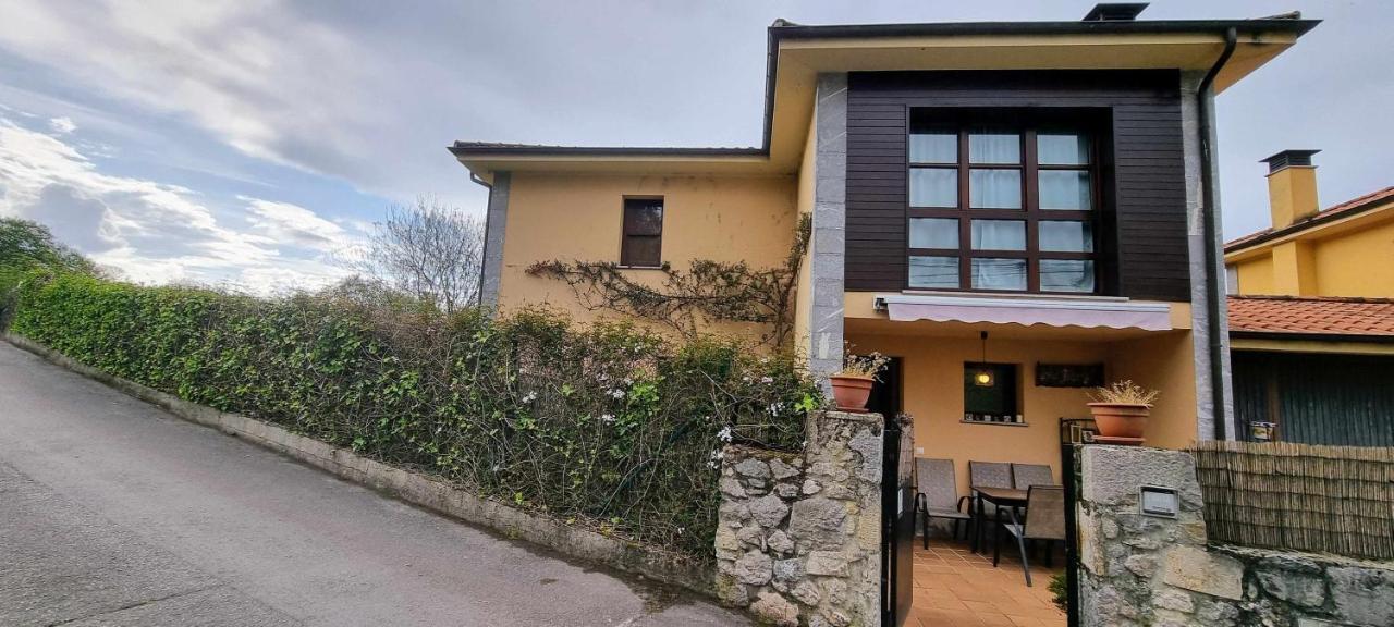 Vivienda Vacacional Villa Maruja Andrín Екстериор снимка