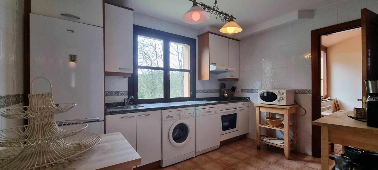 Vivienda Vacacional Villa Maruja Andrín Екстериор снимка
